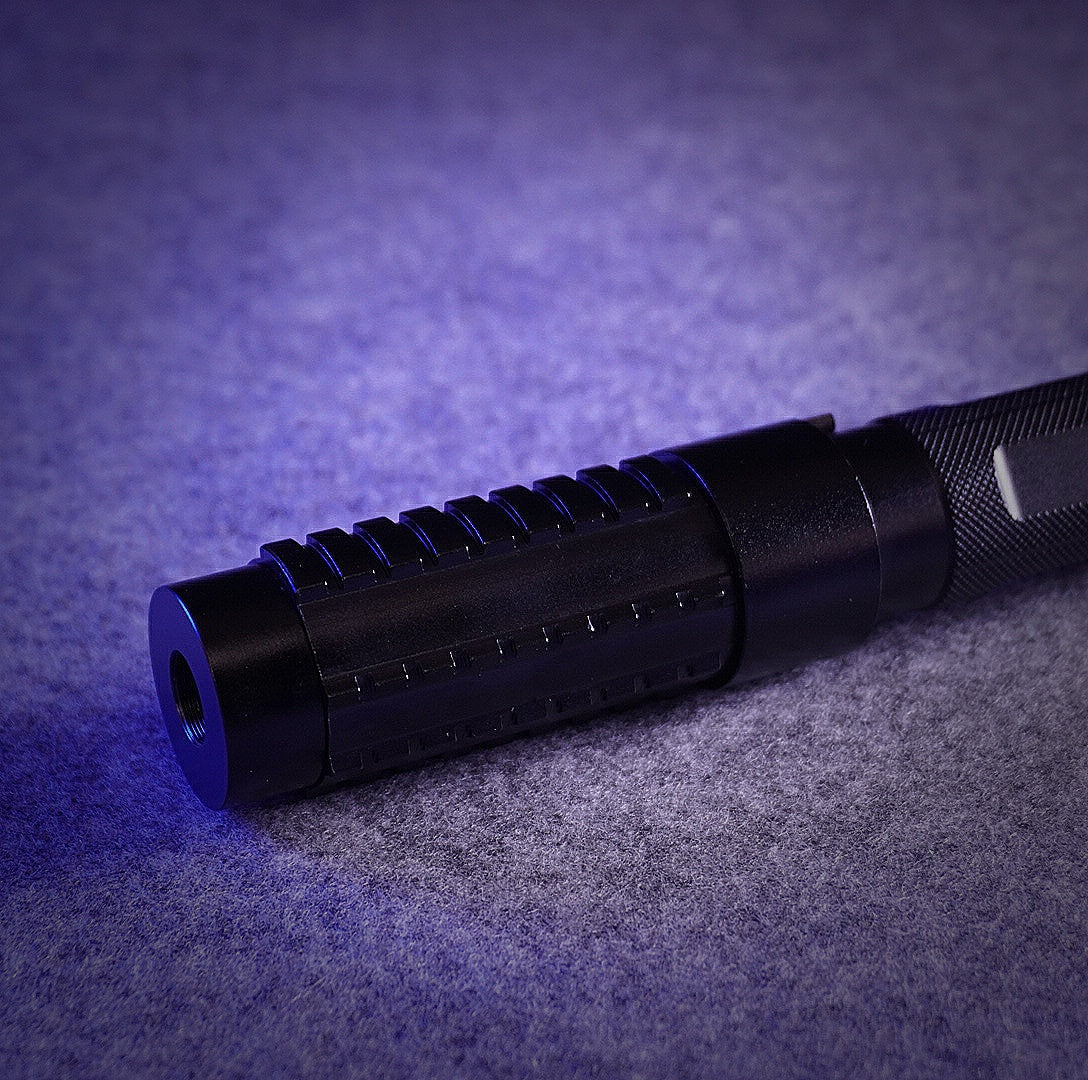 TitanBeam High Power Burning Blue Laser 450nm Model 301