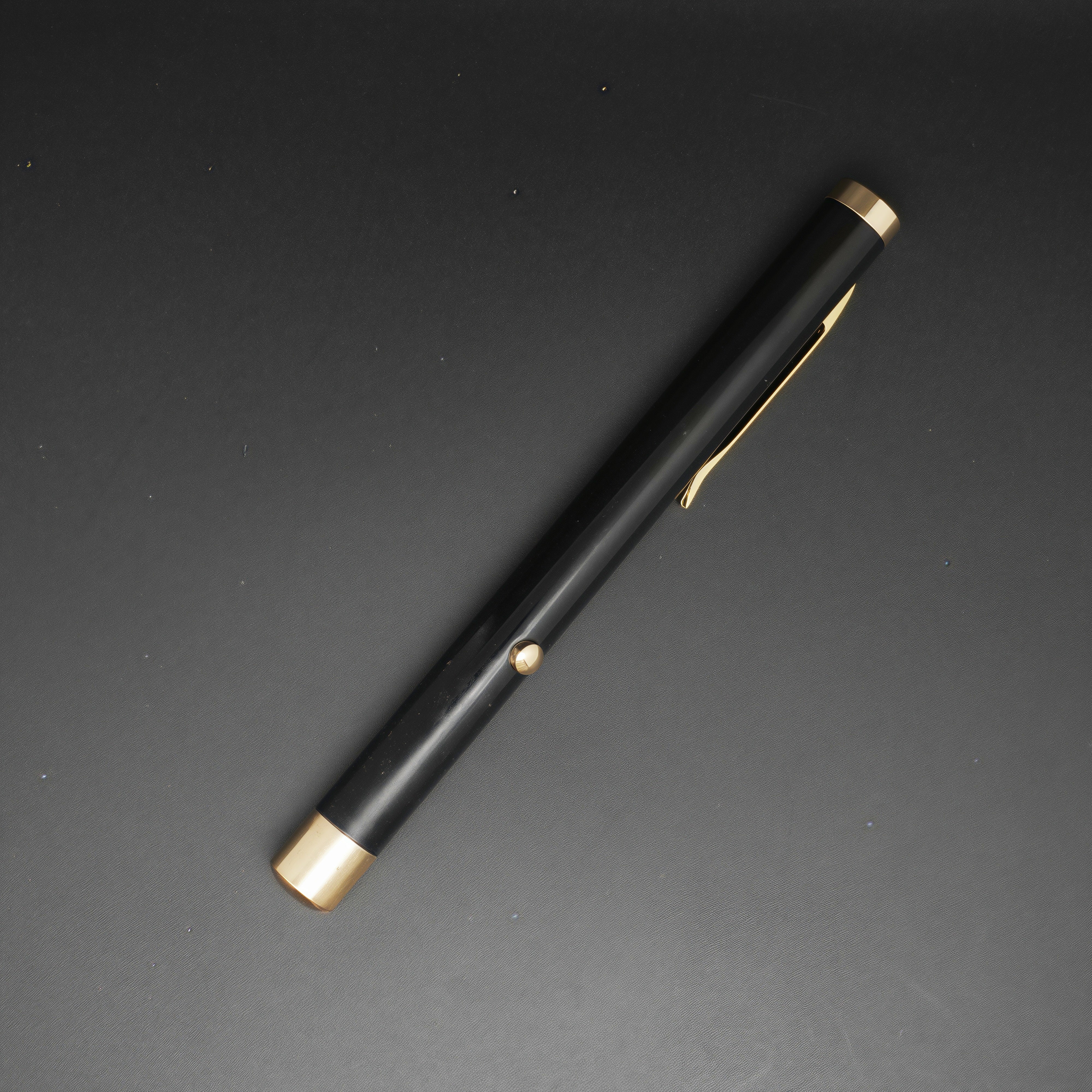 VultraBeam Black Body Laser Pointer Class 4 Burning Laser Laser 301