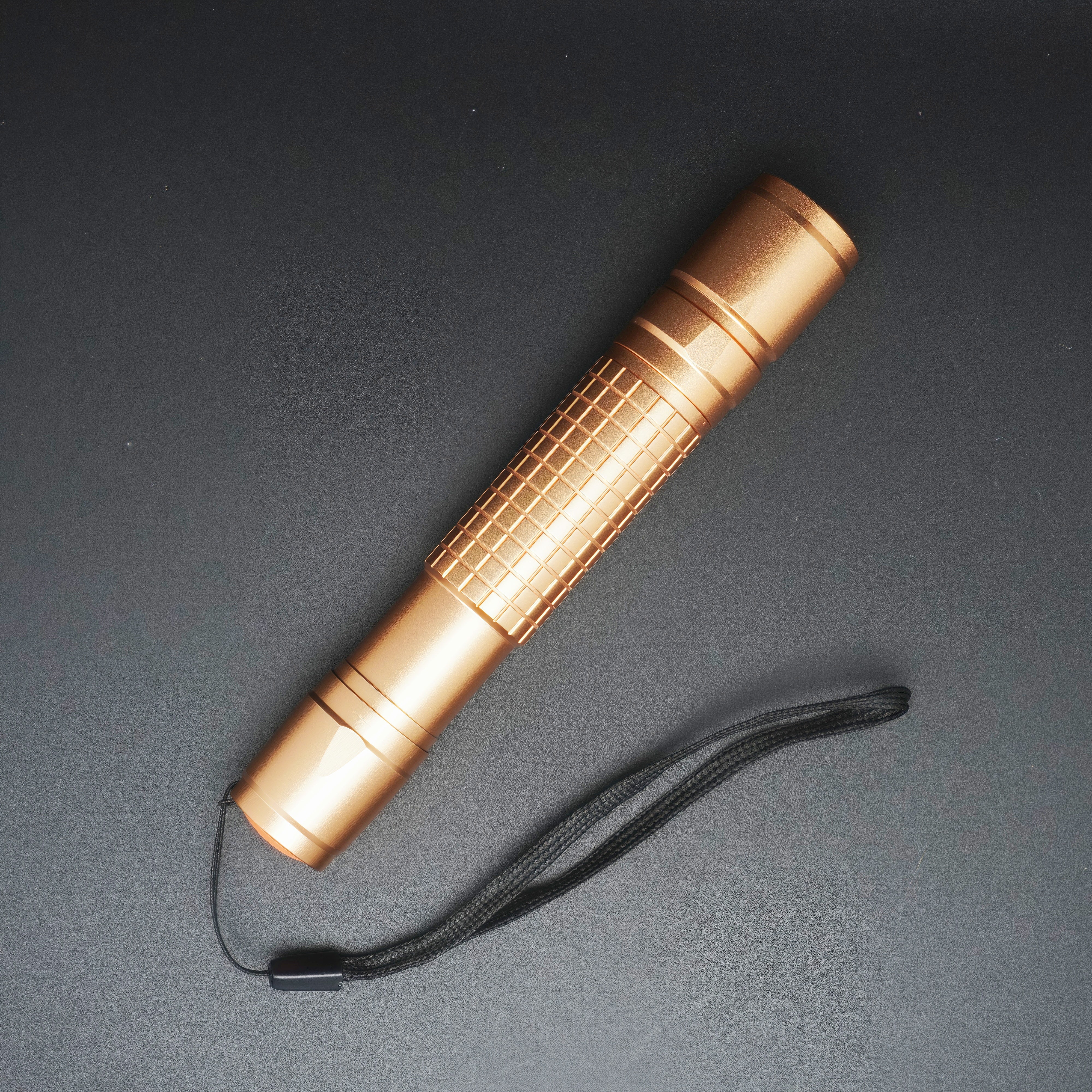 QuantaBlade Gold Body Red Burning Laser Pointer 200mW Strong Beam Laser 301