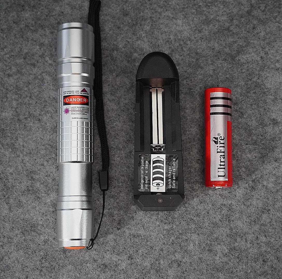 FR-900 50-80mW Extension-Type Focus Green Dot Laser Pointer Pen with 18650 Rechargeable Battery Silver - Image 2