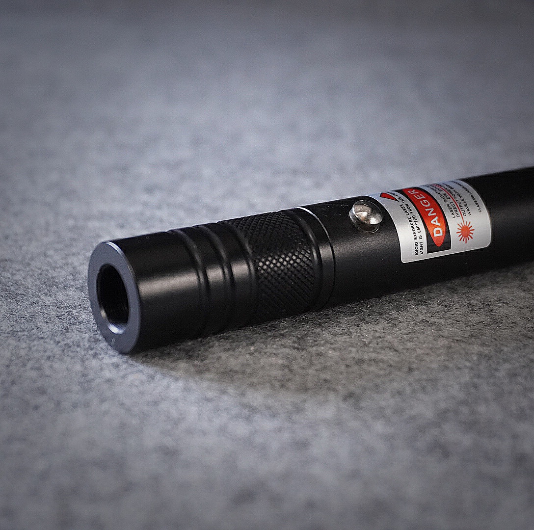 100mW 650nm Rechargeable Red Laser Pointer Beam Light Single-point Black - Image 4