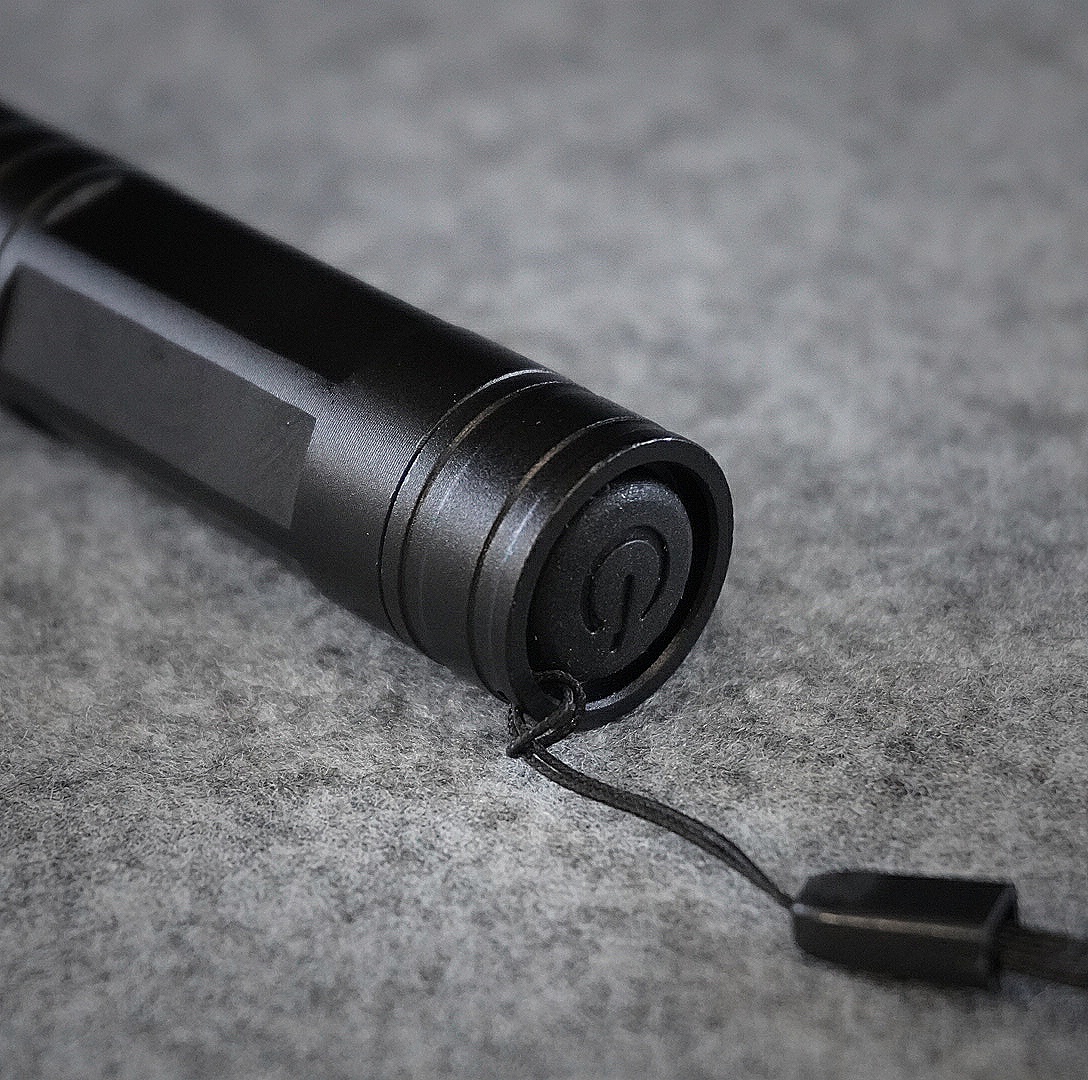 FR-850 200mW Red  Flashlight Style Red Violet Laser Pointer Black - Image 9